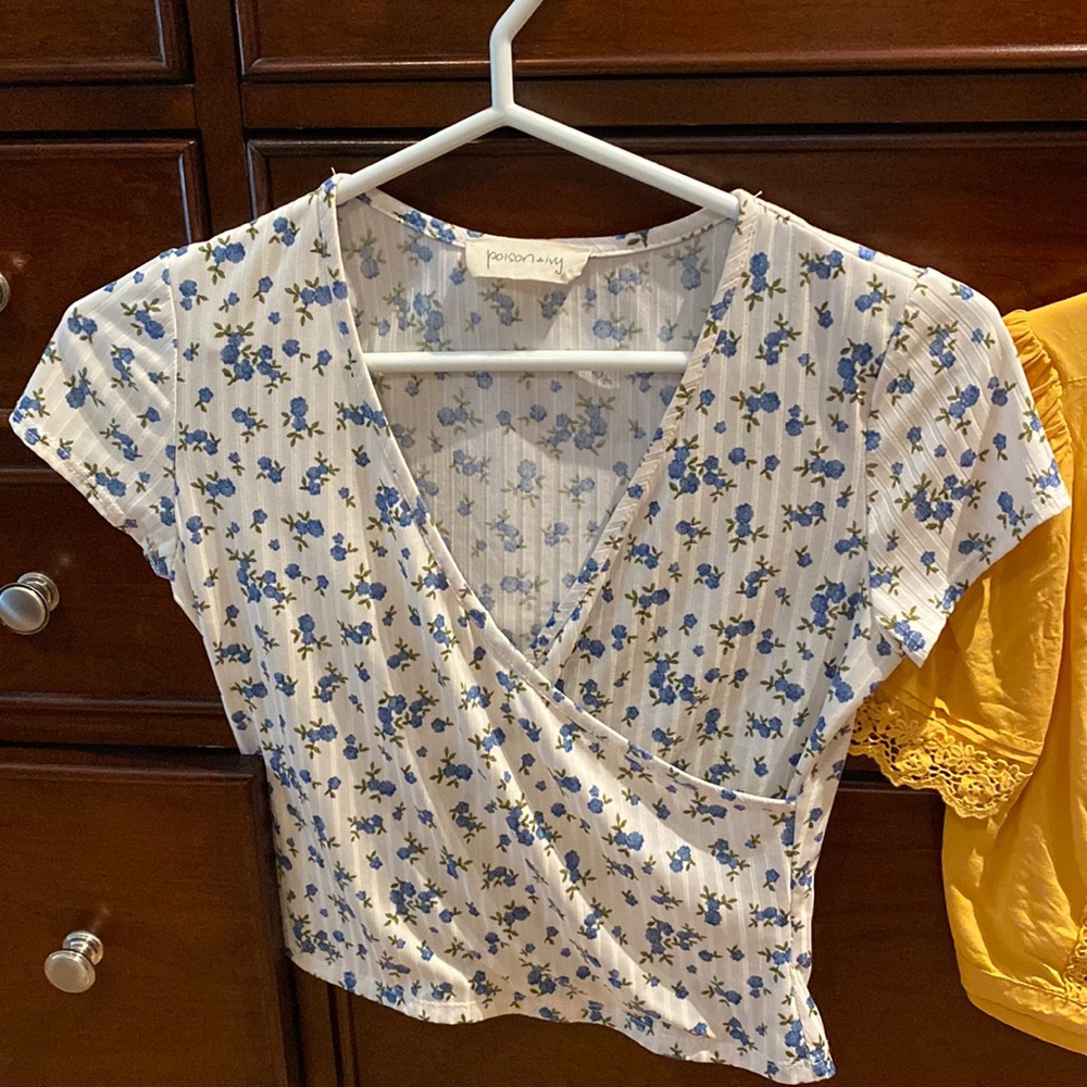 Floral T